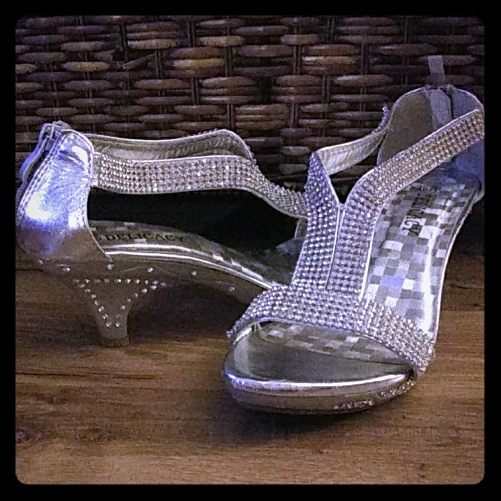 Formal pumps